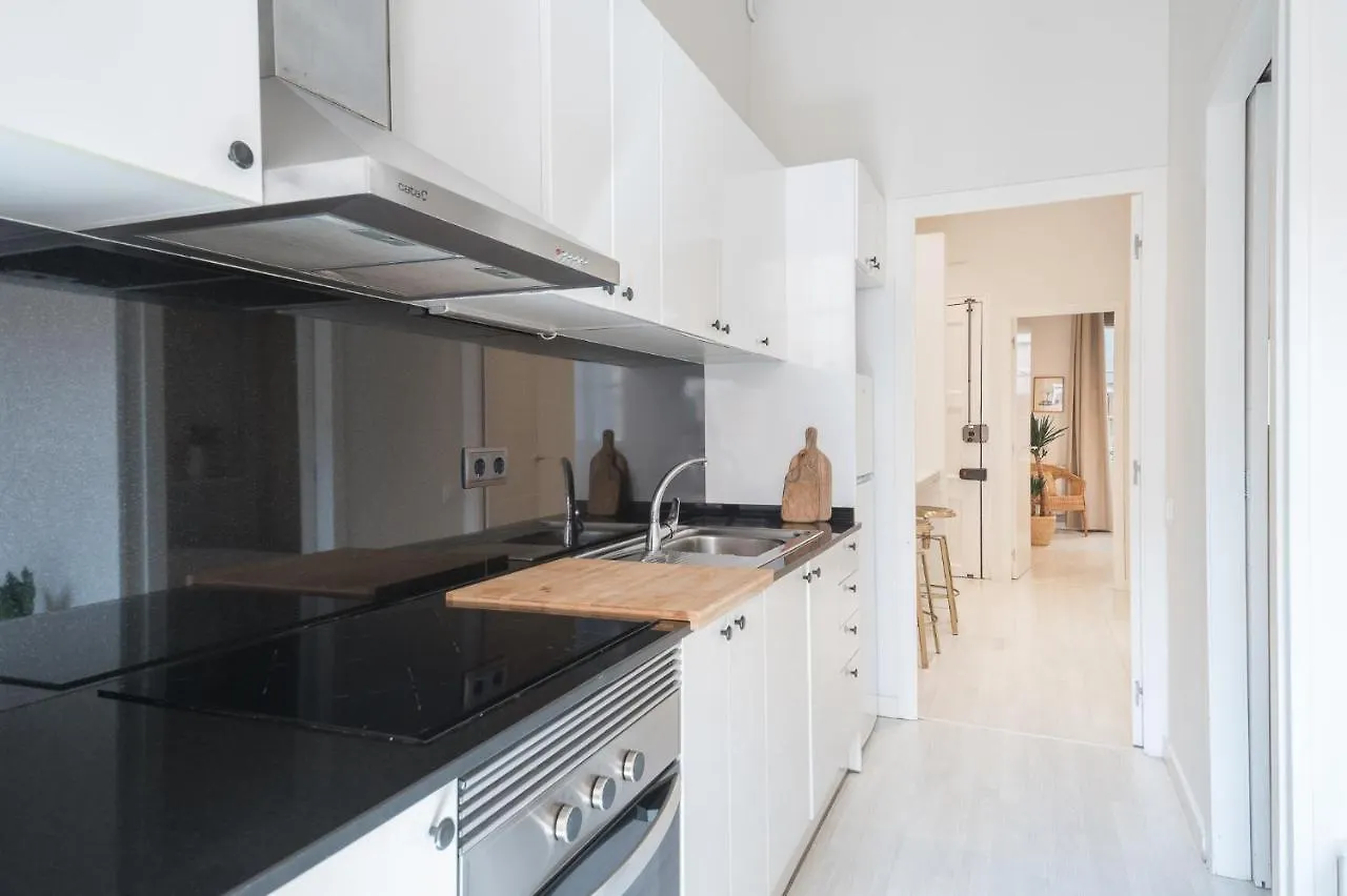 Cozy Apt With Sunny Terrace In The Heart Of Gracia Barcelona Apartman