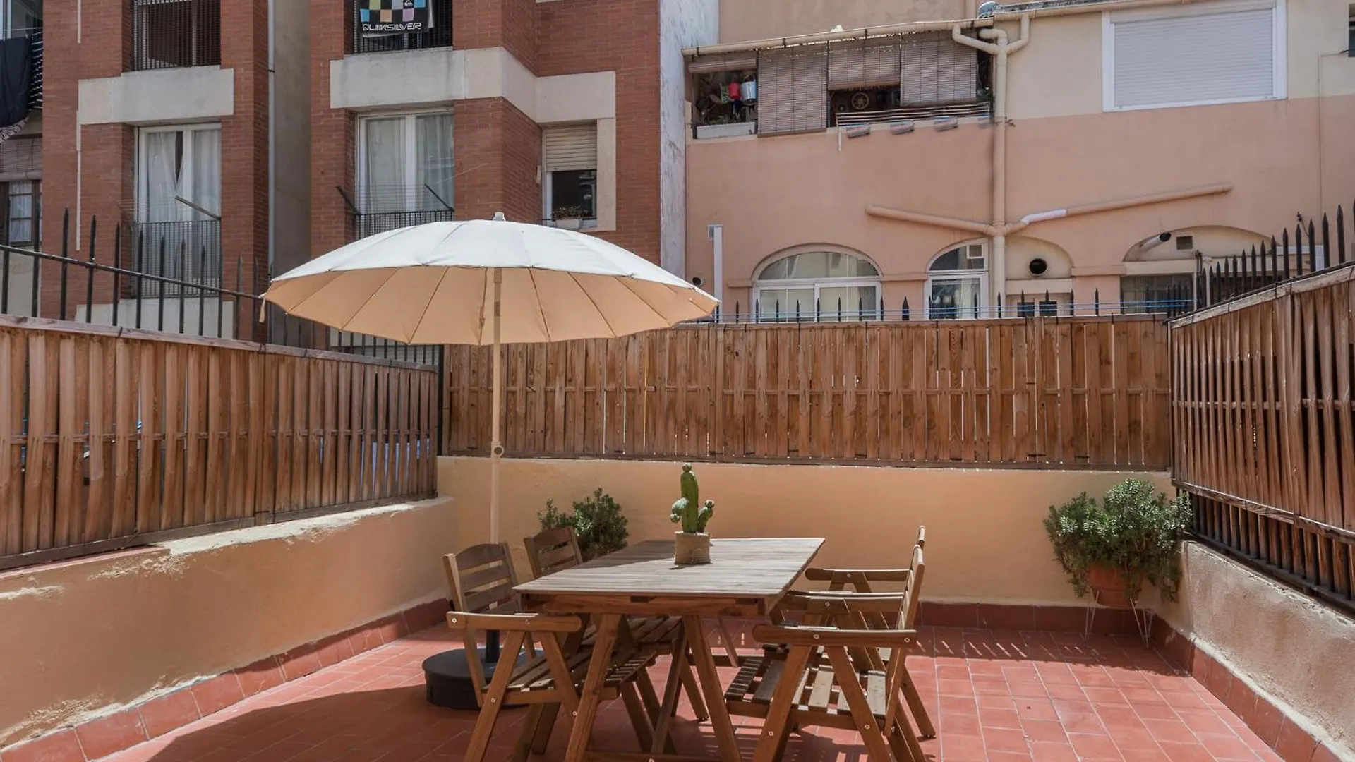Cozy Apt With Sunny Terrace In The Heart Of Gracia Barcelona